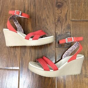 Crocs Wedge Leather Sandals Womens 8 Red Leigh II Ankle Strap Platform Slingback